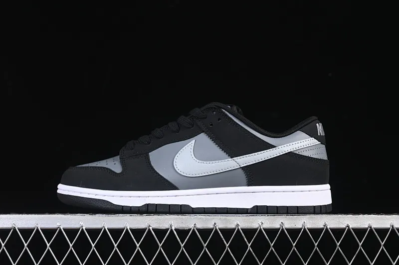 All categories Nk SB Dunk series Nk SB Dunk Low low-top sneakers Nike SB Dunk Low black gray low-top casual sneakers IB3079-001